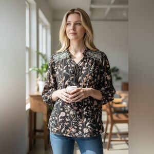 Style And Co Women’s Medium Floral 100% Nylon Blouse Lightweight 3/4 Sleeves